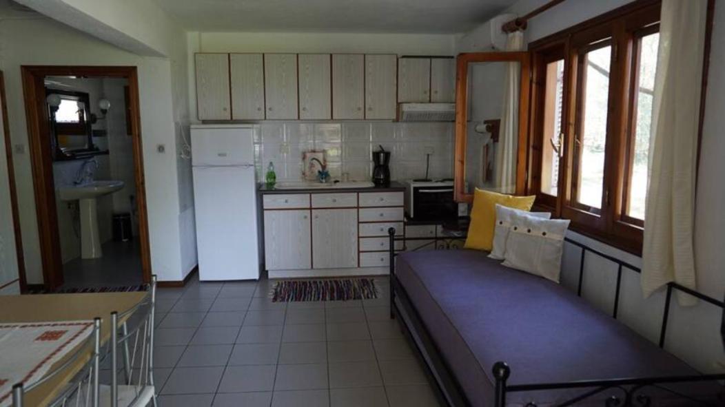 Lila Apartments Vourvourou Exterior photo